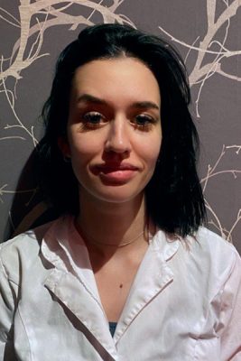 Массажистка Света