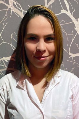 Массажистка Людмила